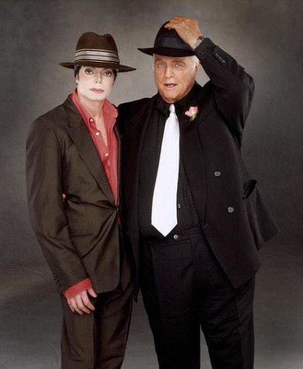 12. Marlon Brando, hayatı boyunca sadece Michael Jackson'ın You Rock My World şarkısına çektiği klipte oynamıştır.