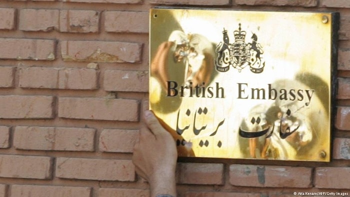 İngiltere, Tahran Büyükelçiliği'ni Yeniden Açtı