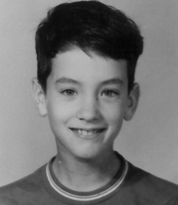 5. Bu da çocuk Tom Hanks.