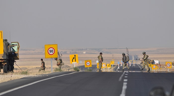 Hakkâri'de Askeri Araca Tuzak: 2 Asker Şehit