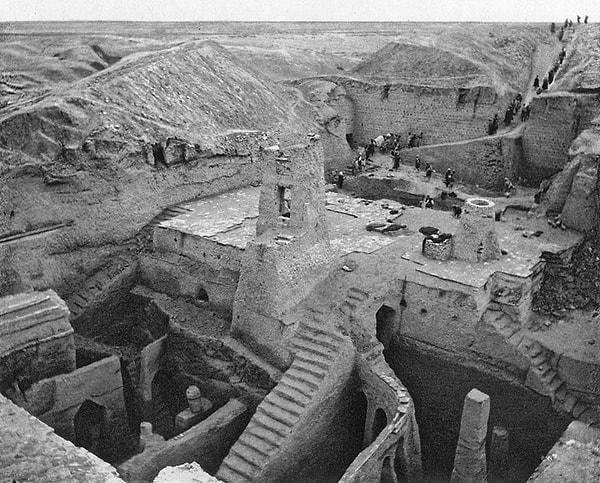 Sümerce çivi yazılı tablet, 1889 yılında Bağdat'ın 150 kilometre uzağındaki Sümer kenti Nippur'da bulundu.