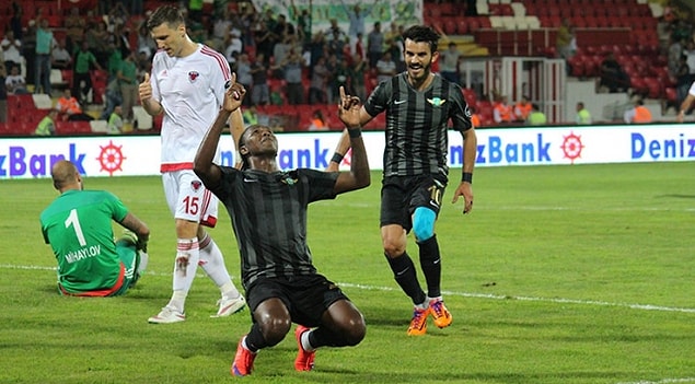 Akigo bu sefer kazandı