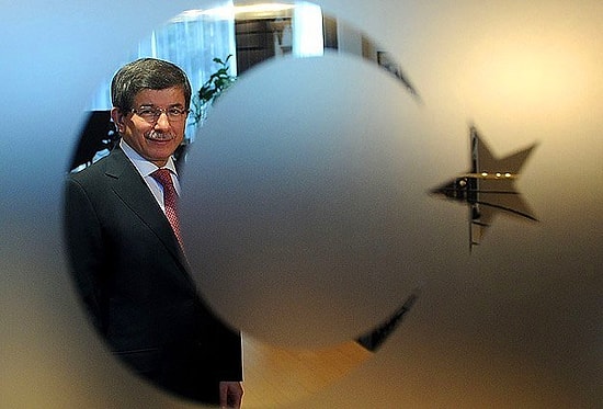 Geçici Hükümeti Kurma Görevi Davutoğlu'nun