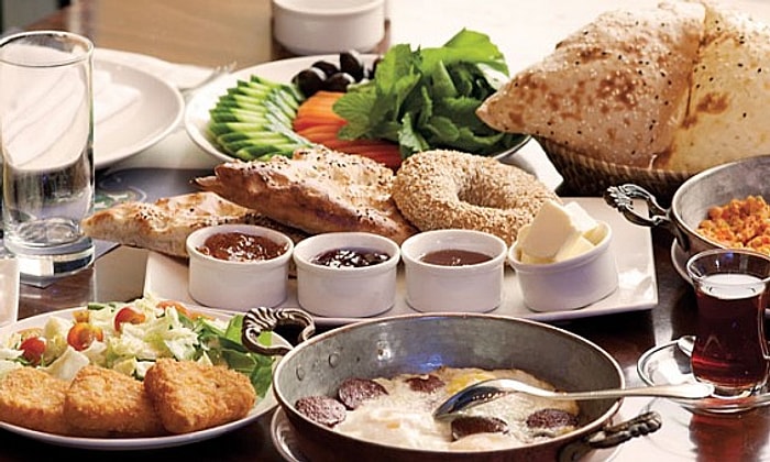 Kahvaltı Öğününe Ulaşılmaz Değer Veren İnsanların 14 Temel Özelliği