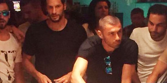 Galatasaraylı Futbolcuların Medyaya Sızan Rulet Fotoğrafları ve Sosyal Medya Tepkileri