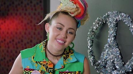 Miley Cyrus'ın MTV Video Müzik Ödülleri'nde Giydiği 15 Garip Giysi