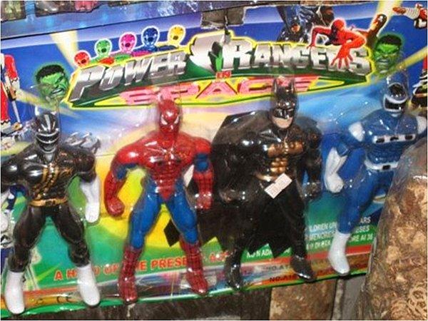 15. Atanamayan kahramanlar Power Rangers'ta işe başlamış.