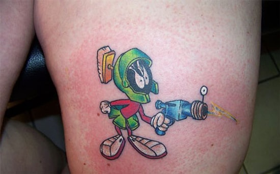 Çizgi Film Severlerin Başını Döndürecek 25 Dövme