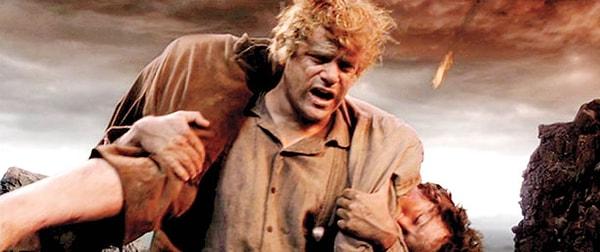 5. Artık Frodo'yu hayatı boyunca, yaveri Sam omuzlarında taşımak zorunda kalırdı.