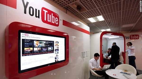 YouTube, duraklatılmış video reklamlarının 2023 yılının Mayıs ayında test edildiğini doğruladı.