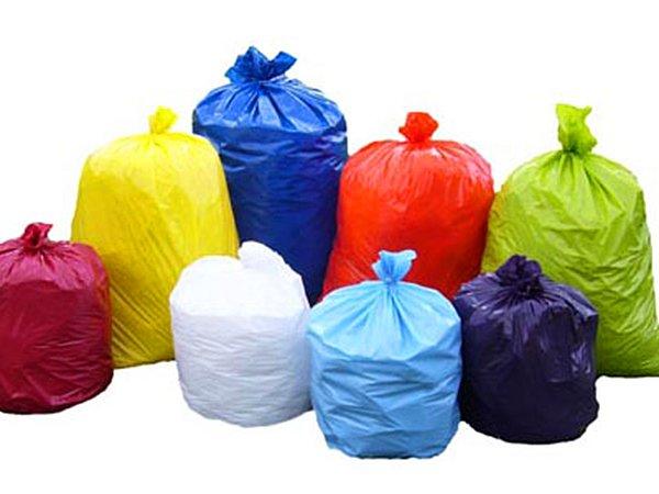 8. Çöp için market poşeti yerine renkli çöp poşetleri kullanmak.