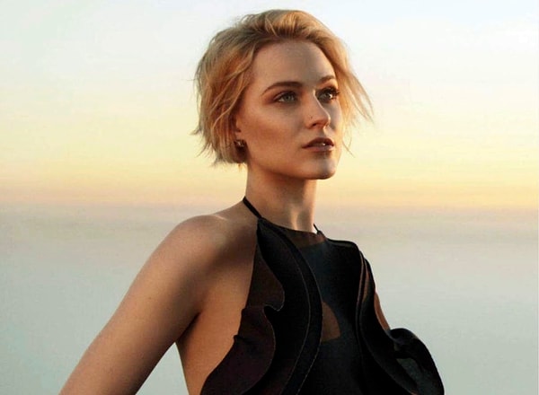 12. Evan Rachel Wood…Even though she usually has longer hair, we still remember her with this haircut.