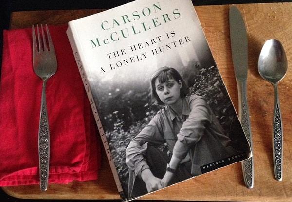 17. Yalnız Bir Avcıdır Yürek - Carson McCullers (1940)