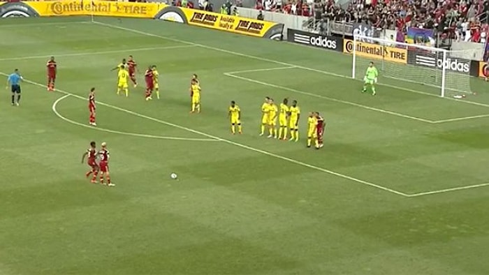 Futbol Tarihinin En Kötü 10 Frikiği