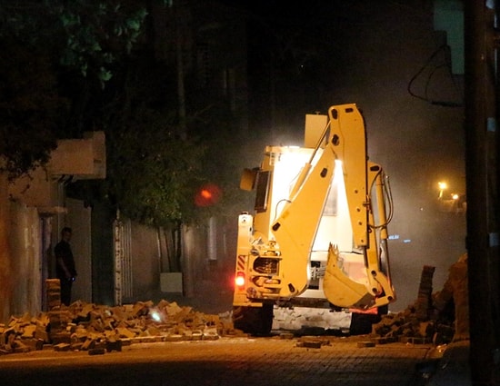 Hendek Kapatan Polise Saldırı: 1 Ölü