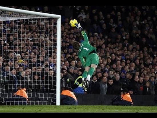 2014-15 Futbol Sezonundaki Muhteşem Kurtarışlar
