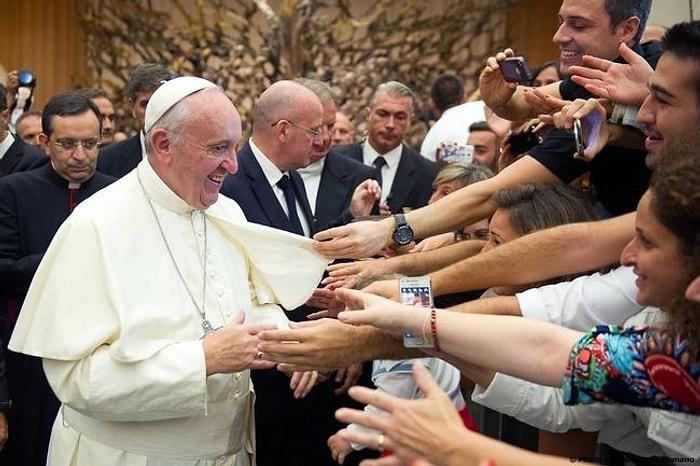 Papa Francis: 'En Az Bir Sığınmacıya Evinizi Açın'