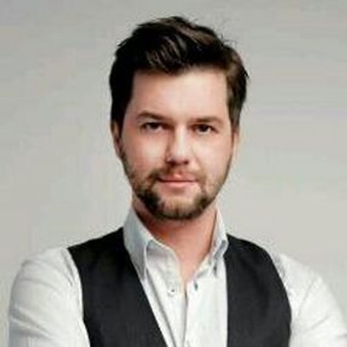 Karşınızda zekasıyla Sangu'yu etkilemiş, bir perakende şirketinde üst düzey yöneticilik yapan Yunus Özdiken!