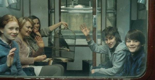 1 Eylül 2015 Harry Potter dünyasında önemli bir gün; çünkü tüm fanların da bildiği gibi Harry ve Ginny'nin büyük oğlu James Sirius Potter, Hogwarts'a başlıyor.