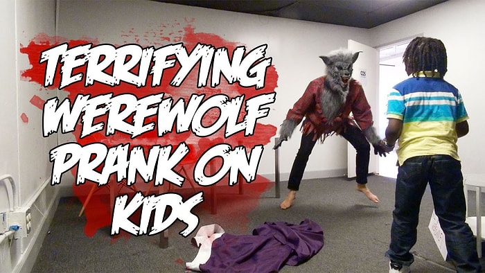 Keki Yiyenin Kurt Adama Dönüştüğü Ortamda Korku Dolu Anlar Yaşayan Küçük Çocuklar