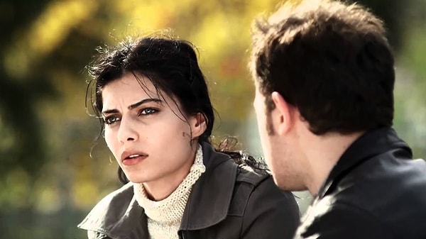 21. Saklı Hayatlar (2011)