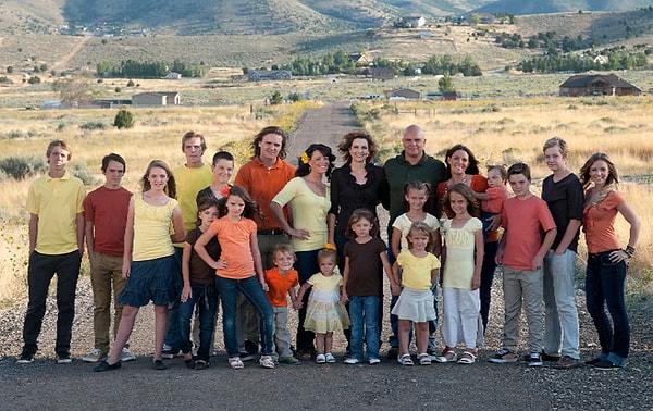 10. Bugün çok eşliliğe devam eden en kalabalık grup Centennial Park'ta yoğunlaşan Fundamentalist Mormonlar'dır.