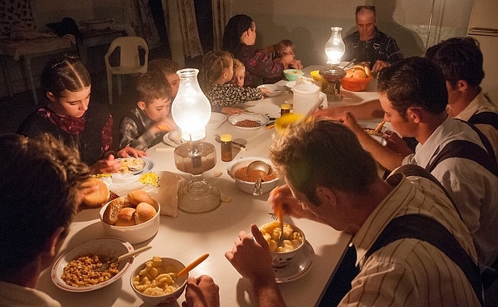 Gaz Lambası Işığında Yaşayan Topluluk: Teknolojiden Uzak Mennonitler