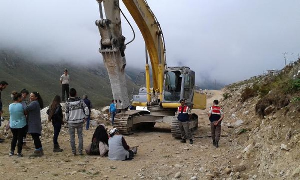 Rize'de Köylüler Yeşil Yol'a Yine İzin Vermedi