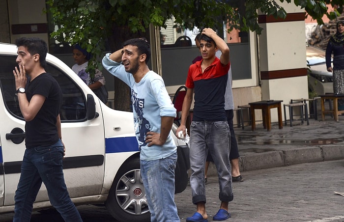 Diyarbakır'da Çorbacı Tarandı: 1 İşçi Öldü, 3 Polis Yaralı