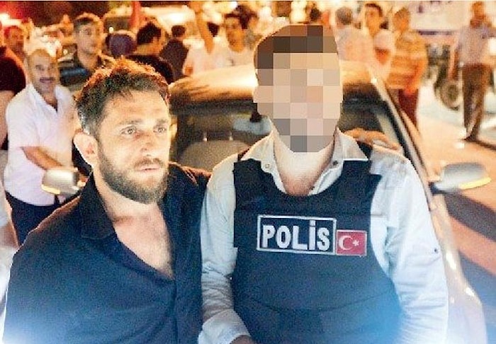 Hürriyet'e Saldırıda Polis ile ‘Eylemci’ Yan Yana