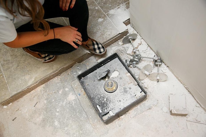 Genç Çiftin Mutfaklarında Keşfettiği Şeyi Görünce Hayretler İçinde Kalacaksınız!