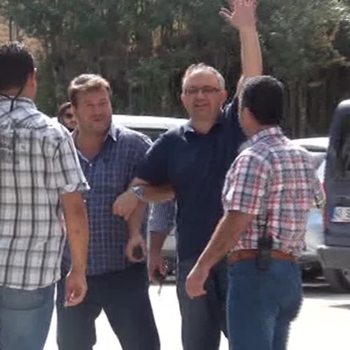 25 Aralık soruşturmasının hakimi Karaçöl gözaltında 25 Aralık soruşturmasının hakimi Karaçöl gözaltında