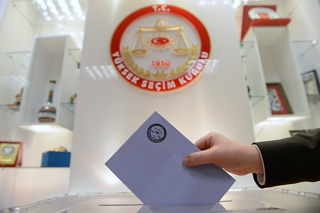 08:00 | Ve oy verme işlemi başladı...