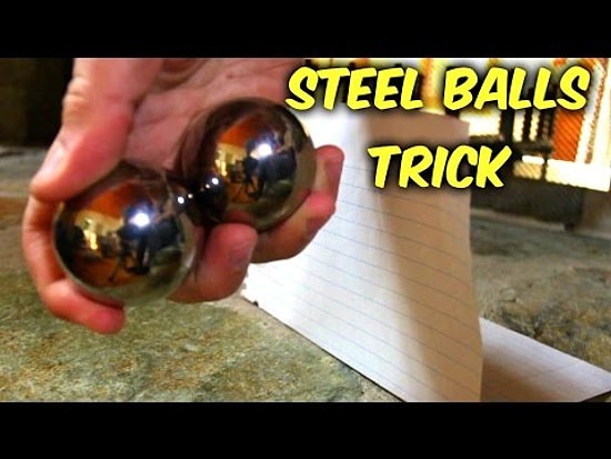 Sonuç Gerçekten İnanılmaz! Arasına Kağıt Koyularak İki Çelik Topu Birbirine Çarpıştırmak