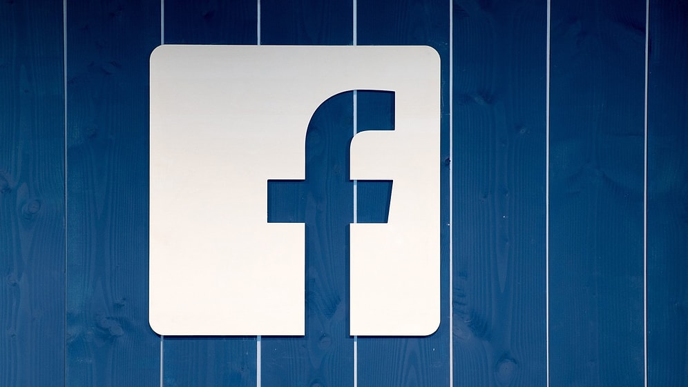 Almanya'dan Facebook'a 'Irkçılık' Uyarısı