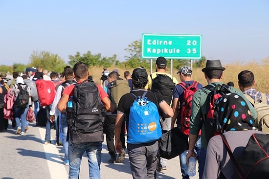TEM'de Mülteci Seli: Suriyeliler Edirne'ye Akın Etti