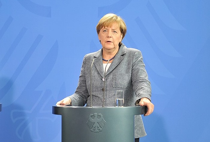 Merkel: 'Türkiye ile İyice Konuşmalıyız'