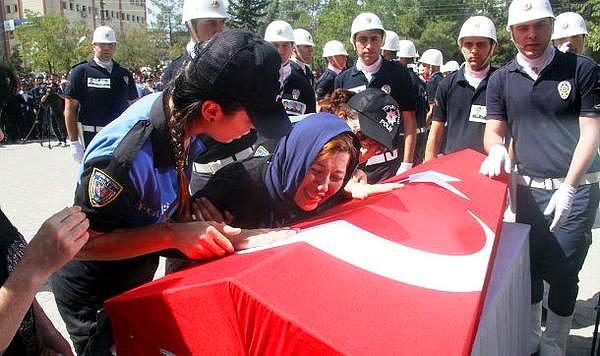 Mardin'de Şehit Olan 3 Polis Memleketlerine Uğurlandı
