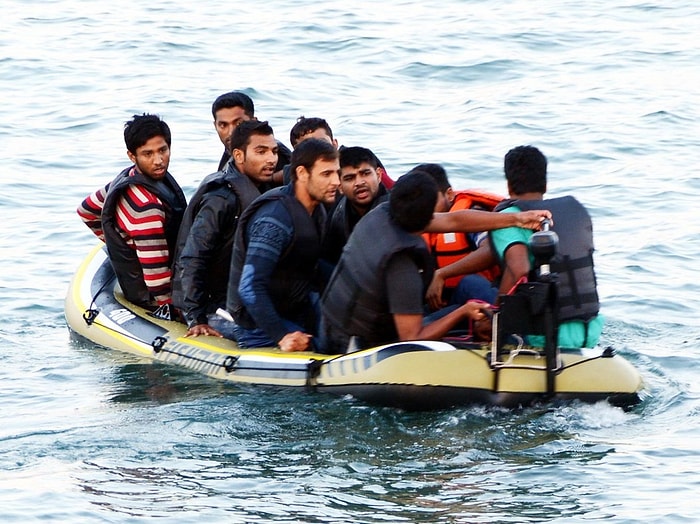 Çeşme'de Mülteci Botu Battı: 4 Yaşındaki Çocuk Hayatını Kaybetti