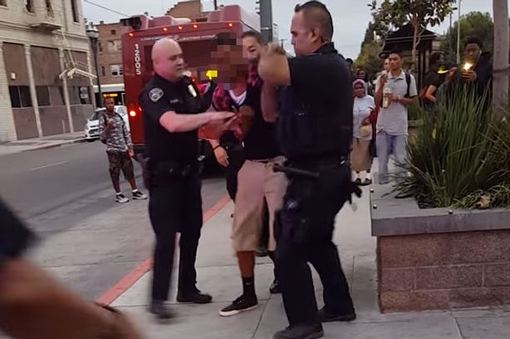 ABD'de Kırmızı Işıkta Geçen Genç Yaya Sert Bir Şekilde Gözaltına Alındı