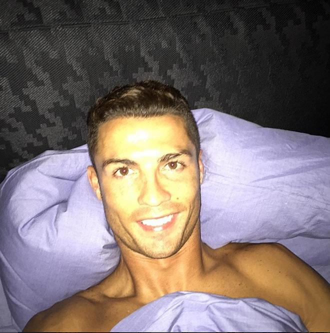 Irina Shayk'tan Sonra Toparlanamayıp "Aranmaya" Başlayan Ronaldo'dan 23 Garip Selfie