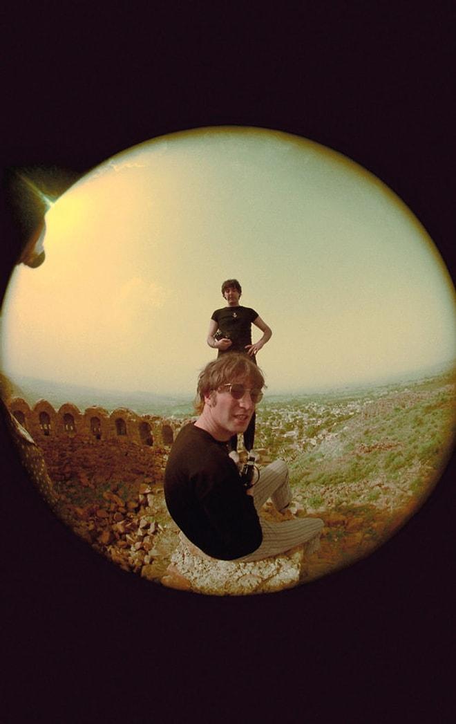 Ringo Starr Evinde, Gün Yüzüne Çıkmamış The Beatles Fotoğrafları Buldu!