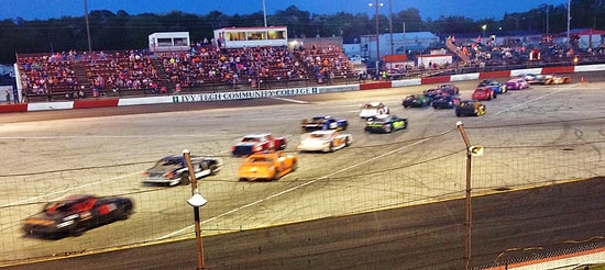 Kaza Riskini Tavan Yaptıran Dünya 8 Figürü Yarışından Beyin Yakan Anlar