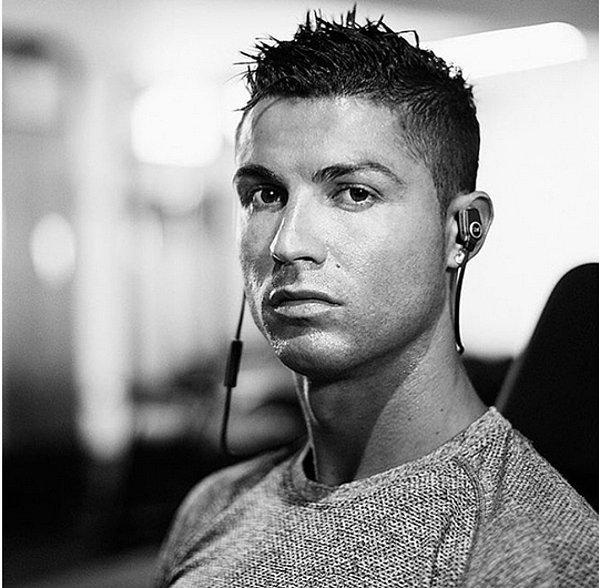 12. Cristiano Ronaldo (30m takipçi)