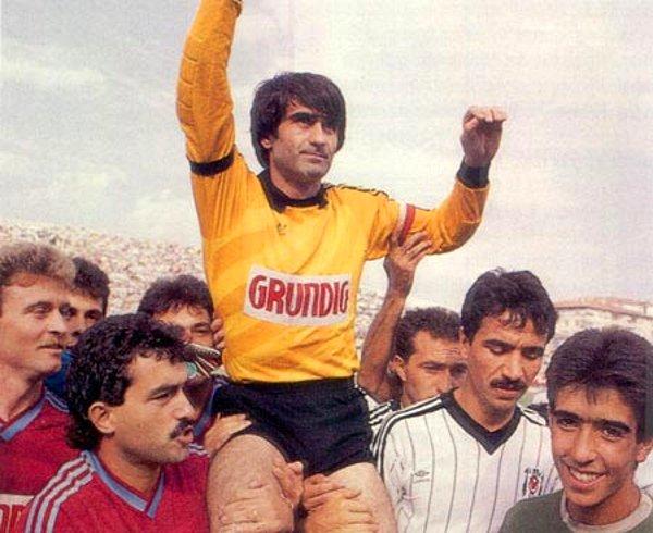 7. 1978-1979 sezonunda Trabzonspor'un kalecisi Şenol Güneş, 13 maç (1112 dakika) boyunca gol yememiştir.