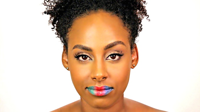 1 Kadın 12 Farklı Ruj Modeli