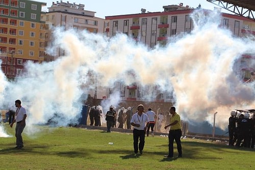 Türkiye Kupası'nda Olaylı Maç: Asker Selamı Verdi Maç Tatil Edildi