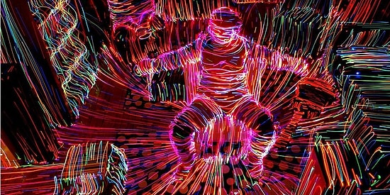 LED Işıklar ve Fotoğraf Makinesi Kullanılarak Yaratılmış 20 Etkileyici Sanat Eseri