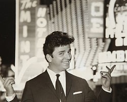 Zeki Müren Aramızdan Ayrılalı 19 Yıl Oldu