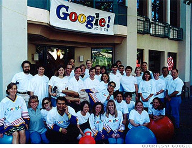 7. Şirket Palo Alto'ya taşınır. (1999)